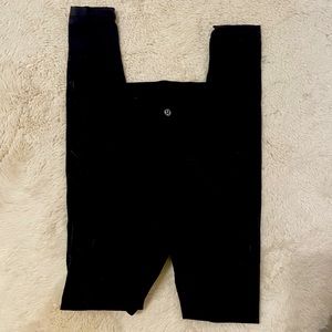 Lululemon wunder under pants size 6 black high rise